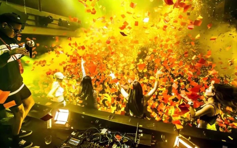 M2酒吧,大連酒吧,迪吧，蹦迪，REYN AUDIO音響